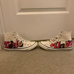 Girls Unite Converse